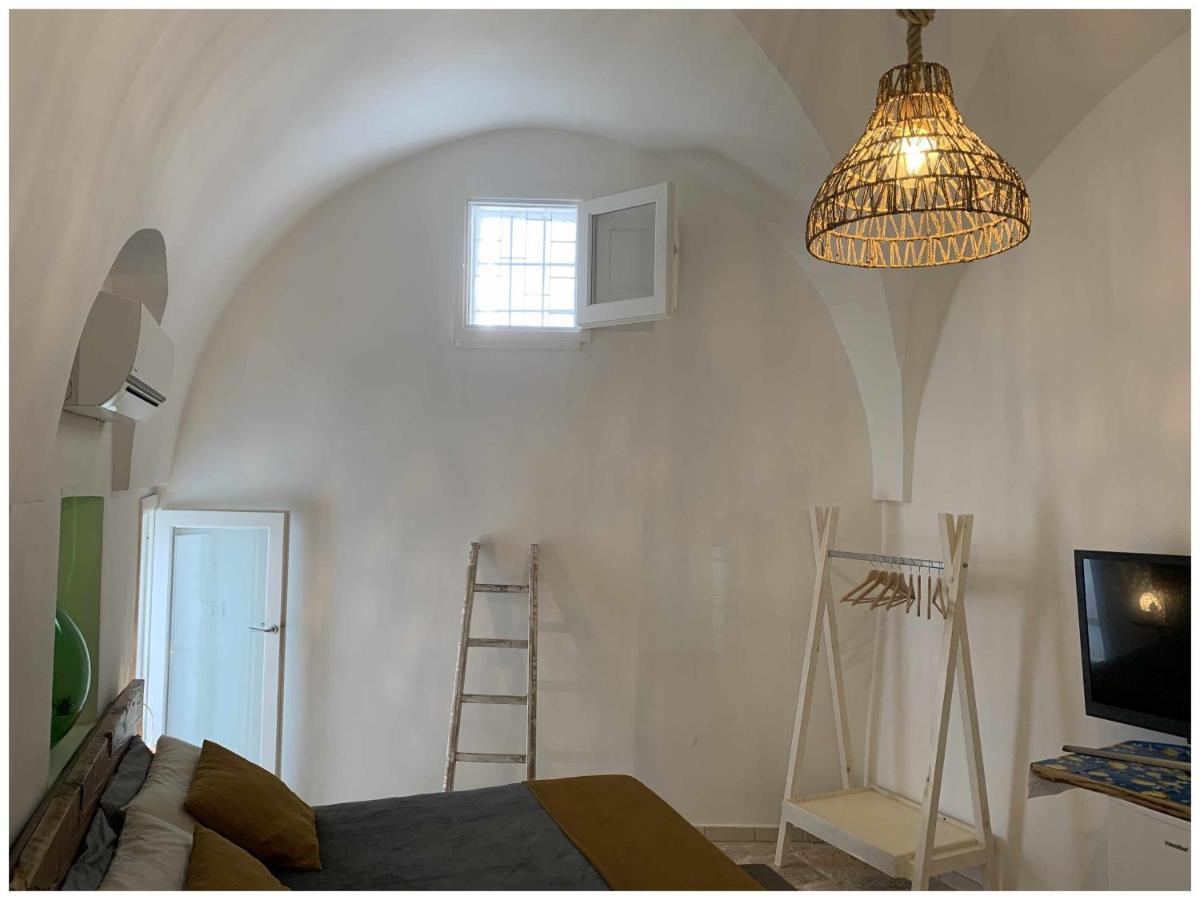 White Stone Flats & Studios Ostuni Dış mekan fotoğraf